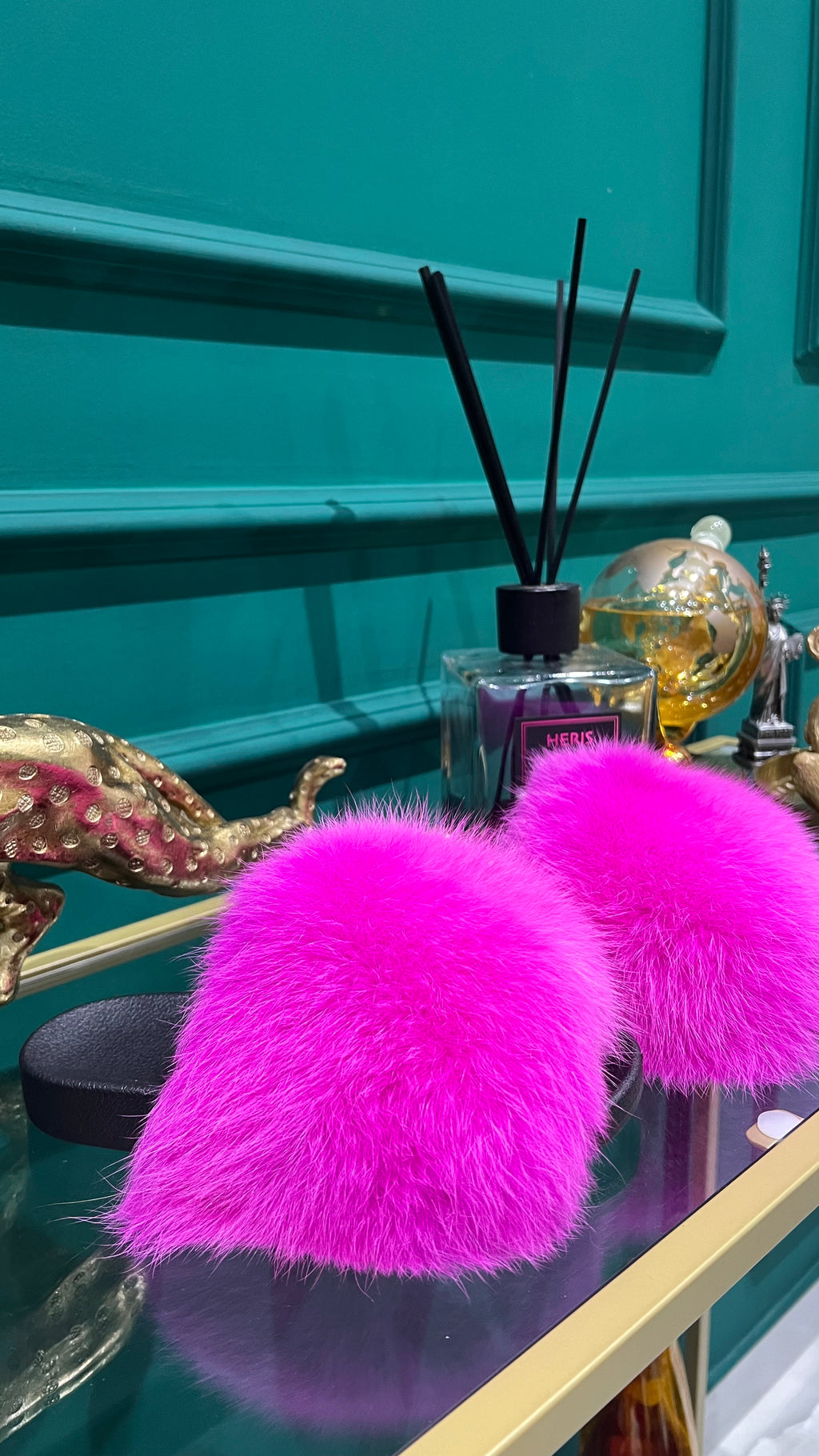 PRE ORDER- Slippers Bimba