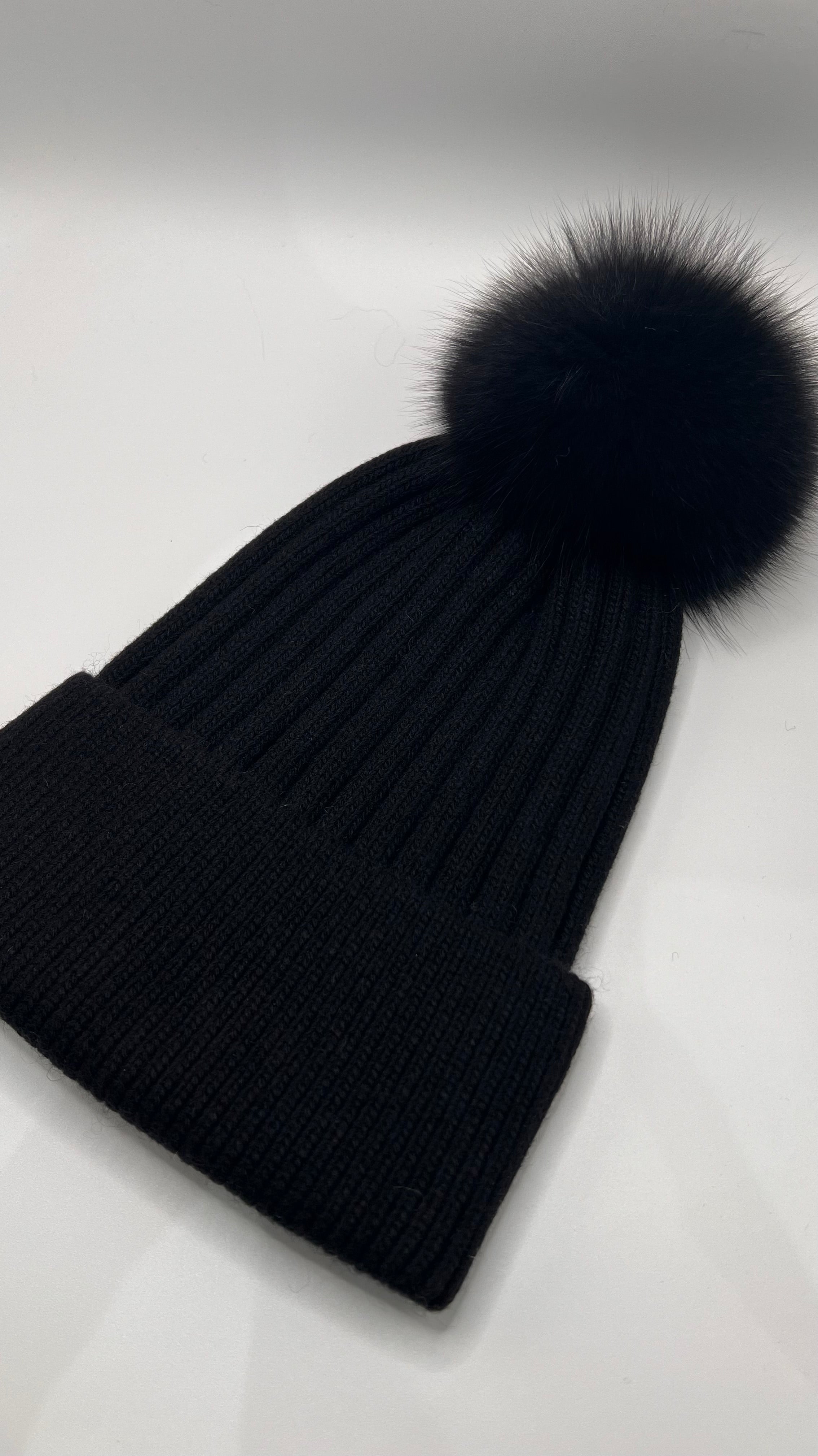 Cappello Knitted in Cashmere