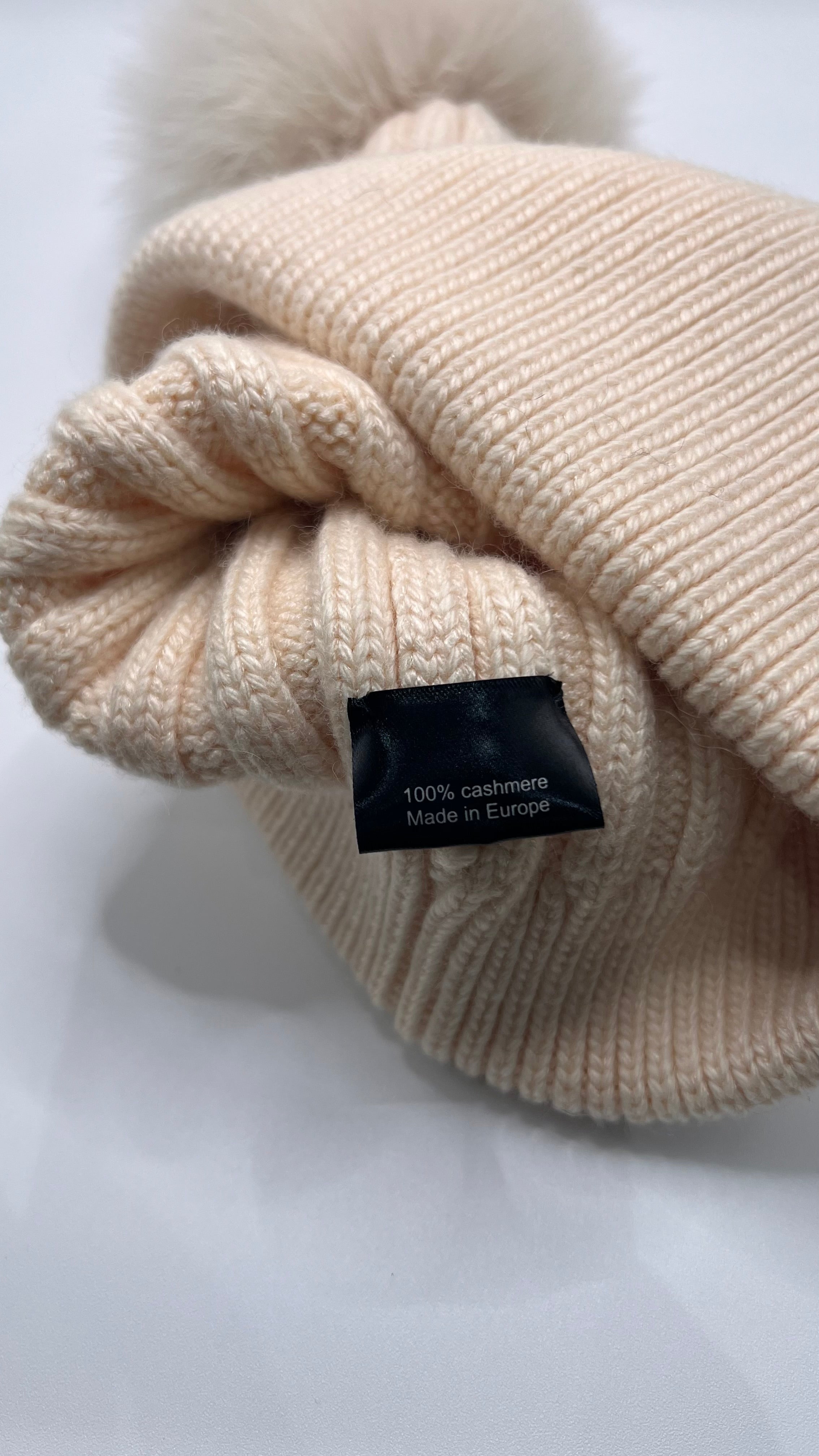 Cappello Knitted in Cashmere