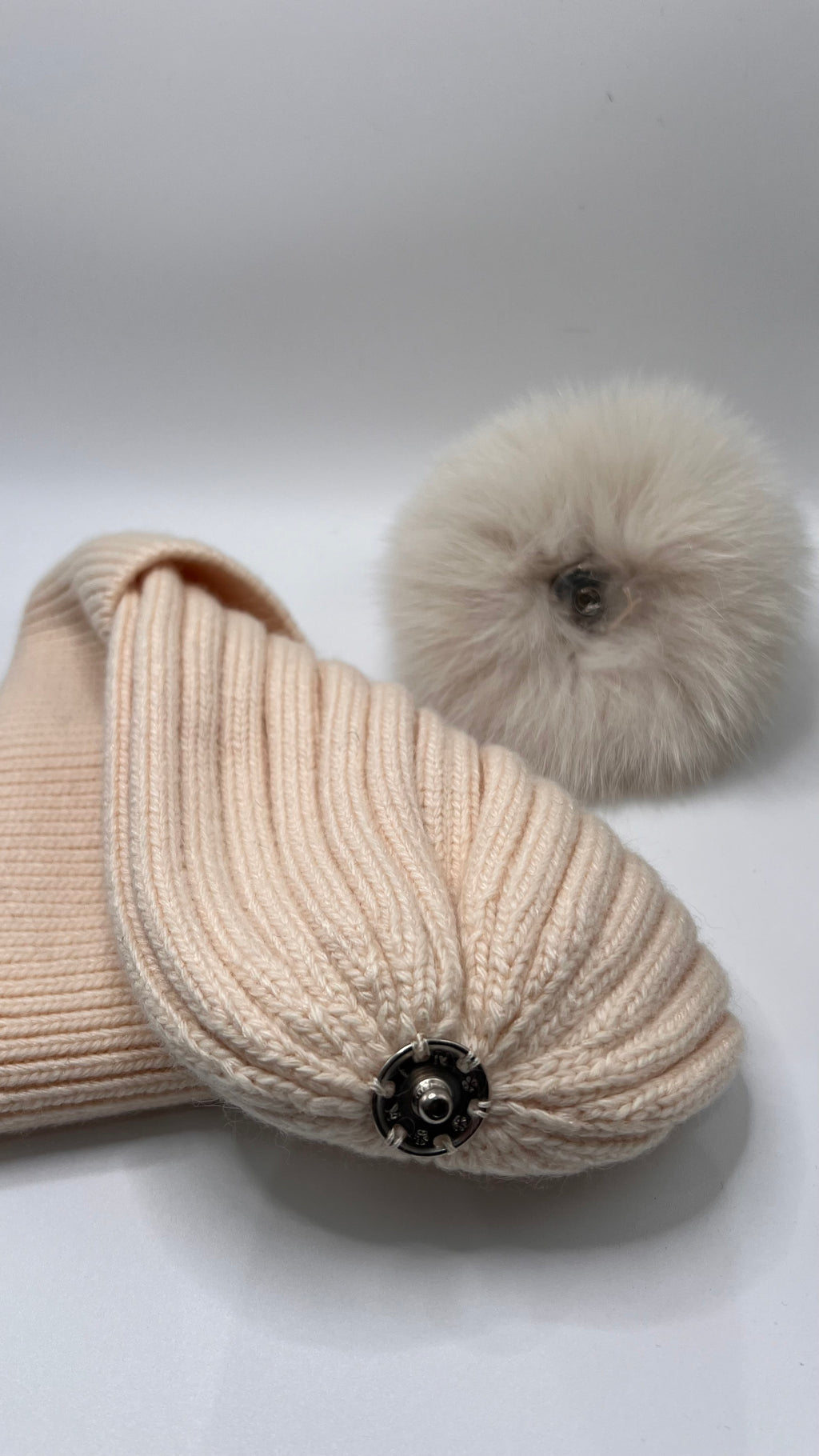 Cappello Knitted in Cashmere