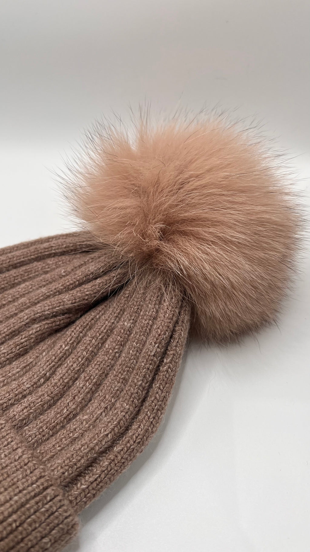 Cappello Knitted in Cashmere