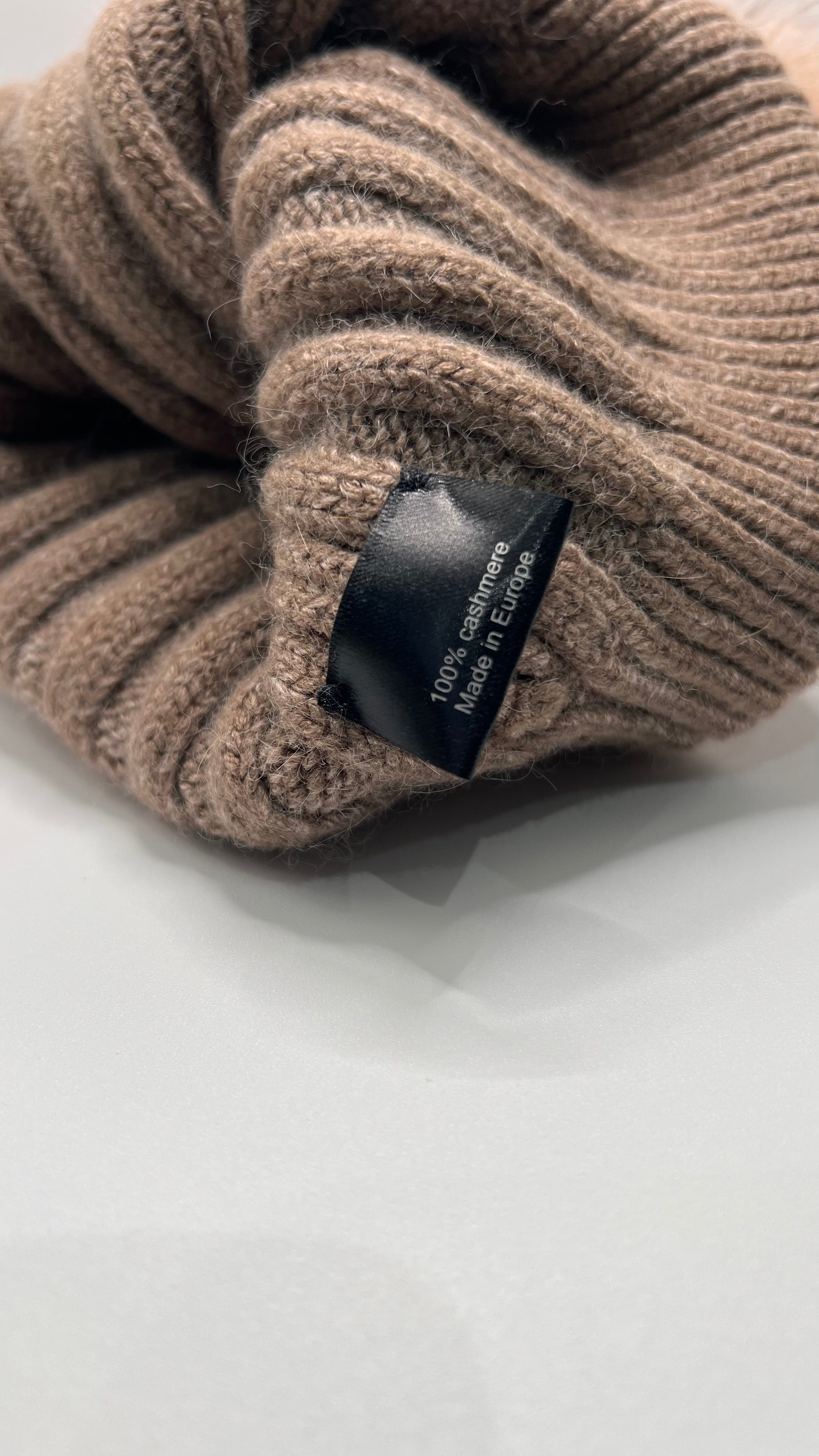 Cappello Knitted in Cashmere