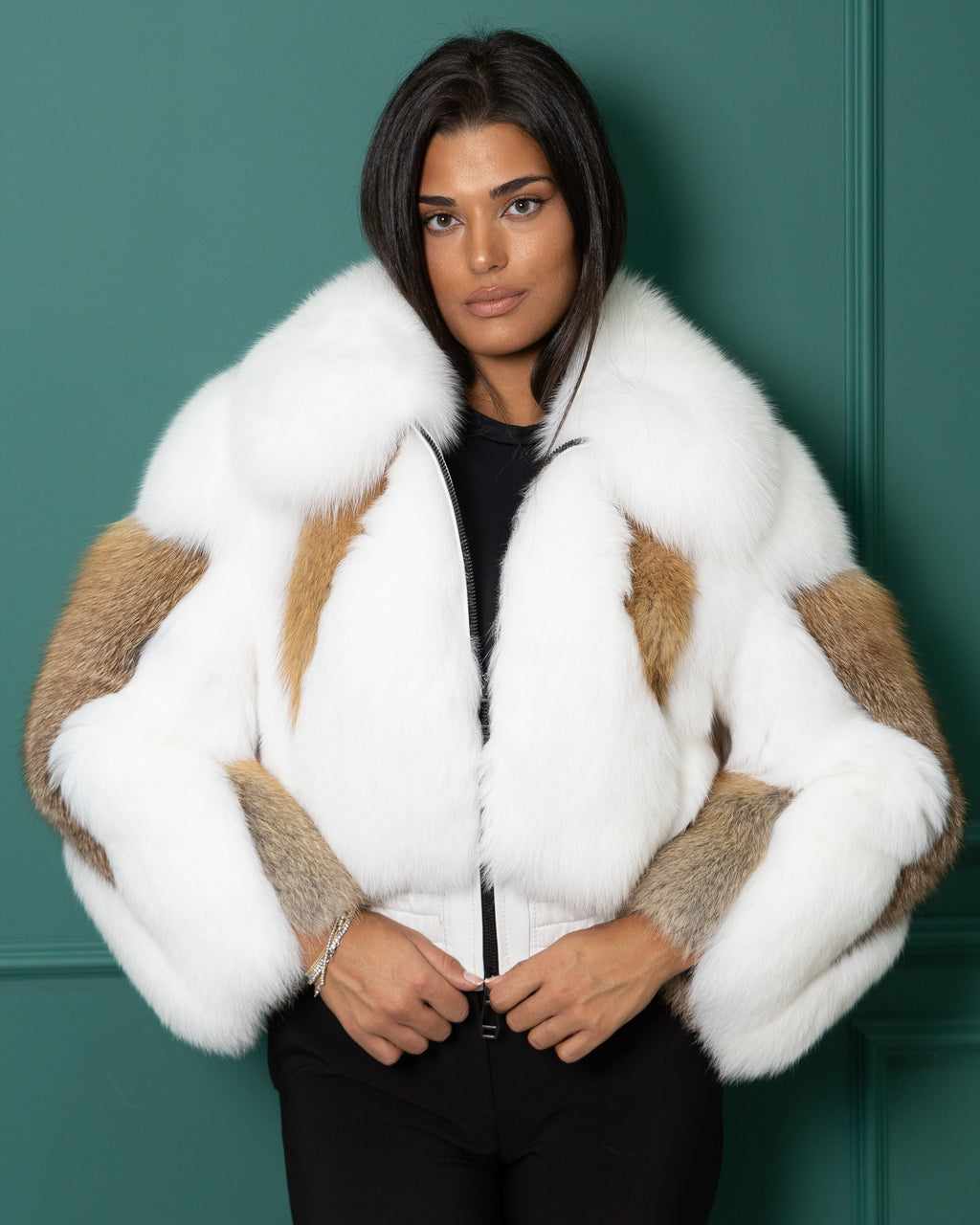 PRE ORDER- Bomber Cortina White e Gold