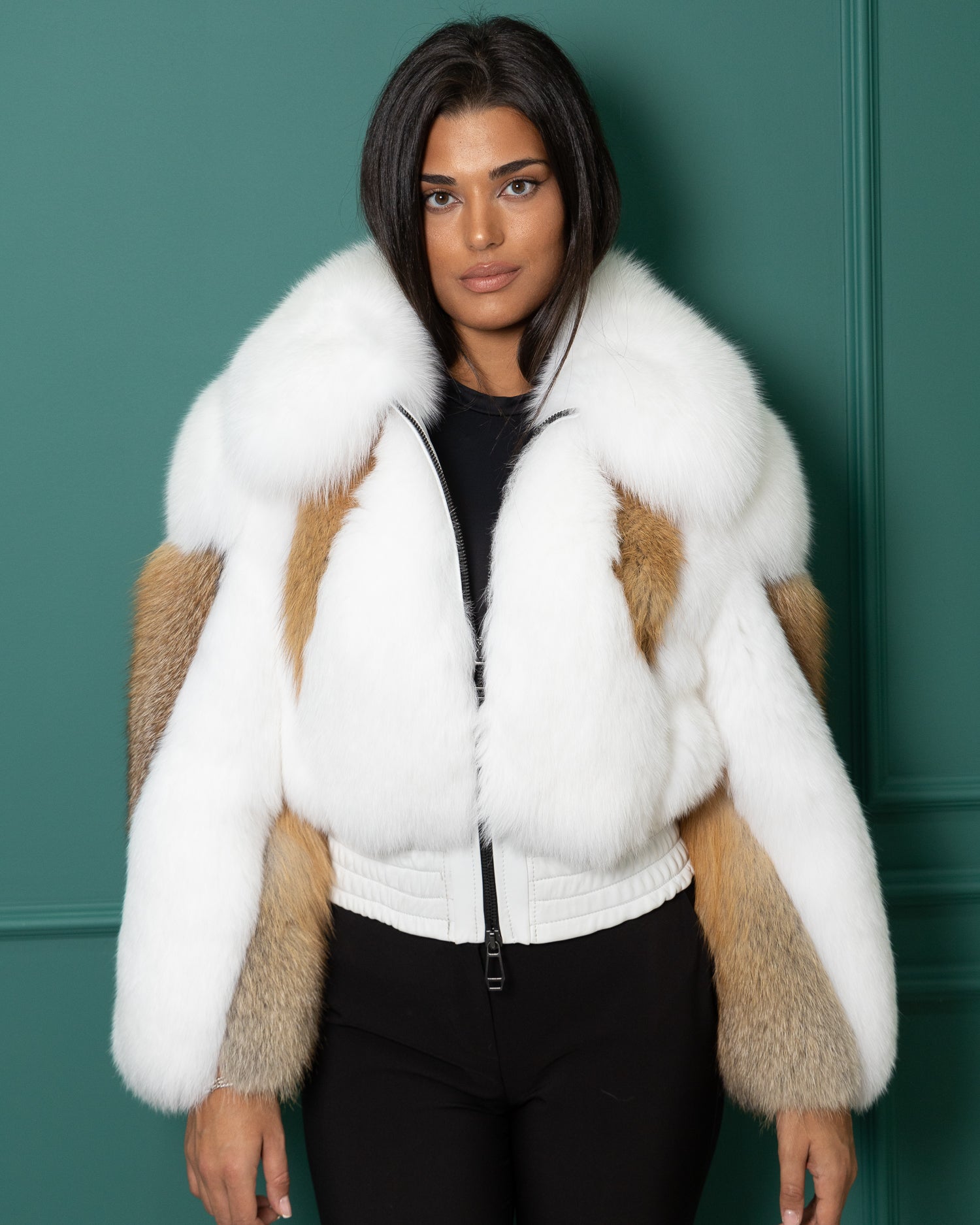 PRE ORDER- Bomber Cortina White e Gold