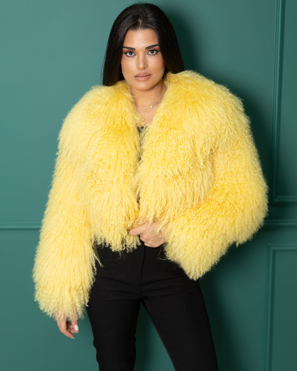 PRE ORDER- Valeria Corta